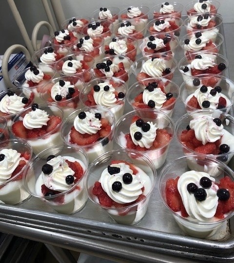 Fruity Yogurt Sundae